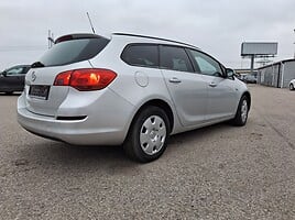 Opel Astra 2011 y Wagon