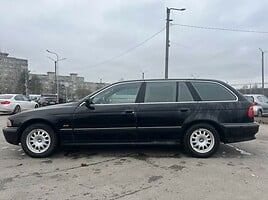 Bmw 520 E39 1999 г