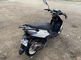 Kymco Agility 2011 y Scooter / moped