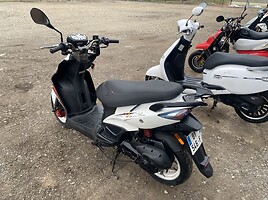 Kymco Agility 2011 y Scooter / moped