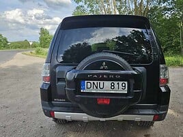 Mitsubishi Pajero 2008 г Внедорожник / Кроссовер