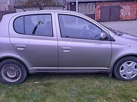 Toyota Yaris 2005 y Hatchback