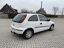 Opel Corsa 2003 г Хэтчбек