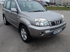 Nissan X-Trail 2004 y Off-road / Crossover