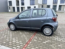 Toyota Yaris 2005 г Хэтчбек