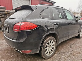 Porsche Cayenne 2011 y parts