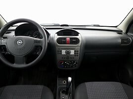 Opel Corsa 2005 г Хэтчбек