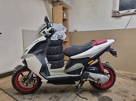 Piaggio NRG 2010 y Scooter / moped