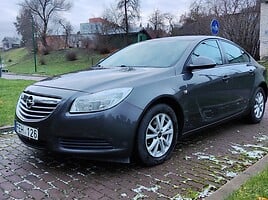 Opel Insignia 2010 y Sedan