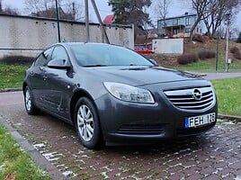 Opel Insignia 2010 y Sedan