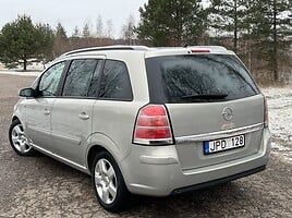 Opel Zafira 2006 m Vienatūris