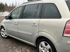 Opel Zafira 2006 m Vienatūris