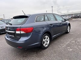 Toyota Avensis 2012 г Универсал