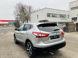 Nissan Qashqai 2014 г Внедорожник / Кроссовер