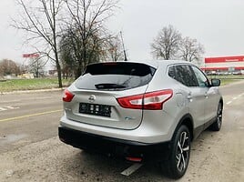 Nissan Qashqai 2014 г Внедорожник / Кроссовер