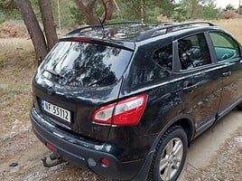 Nissan Qashqai 2012 y Off-road / Crossover