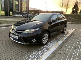 Toyota Auris II Hybrid Universalas 2014