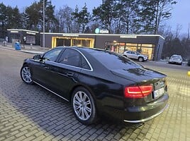 Audi A8 2010 m Sedanas