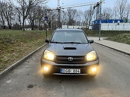 Toyota RAV4 2005 г Внедорожник / Кроссовер