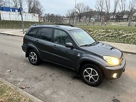 Toyota RAV4 2005 г Внедорожник / Кроссовер