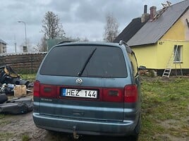 Volkswagen Sharan 2004 m dalys