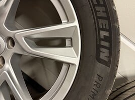 V90 Cross Country light alloy R18 rims