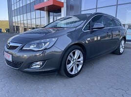 Opel Astra J COSMO Universalas 2011