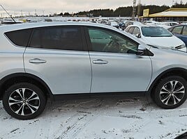 Toyota RAV4 2015 г Внедорожник / Кроссовер