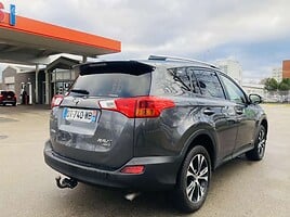 Toyota RAV4 2015 г Внедорожник / Кроссовер