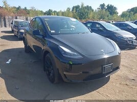 Tesla Model Y Visureigis / Krosoveris 2023