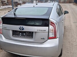 Toyota Prius 2013 г Хэтчбек