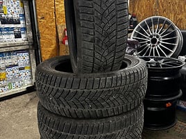 Goodyear UltraGrip Perf+ R17 