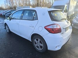 Toyota Auris 2011 y Hatchback