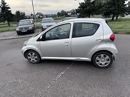 Toyota Aygo 2006 y Hatchback