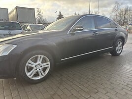 Mercedes-Benz S 320 2006 y Sedan