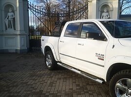 Dodge RAM 2015 г Пикап