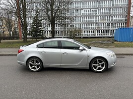 Opel Insignia 2012 г Хэтчбек