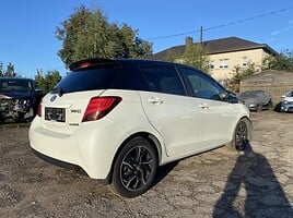 Toyota Yaris 2016 y Hatchback