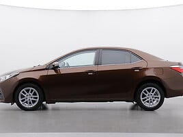 Toyota Corolla 2018 г Седан