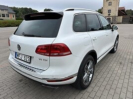 Volkswagen Touareg 2015 г Внедорожник / Кроссовер