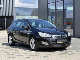 Opel Astra Universalas 2011