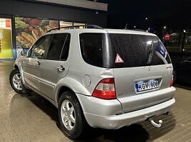 Mercedes-Benz ML 270 2004 y Off-road / Crossover