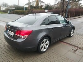 Chevrolet Cruze 2011 y Sedan