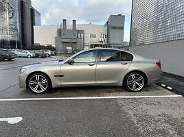 Bmw 740 2010 y Sedan