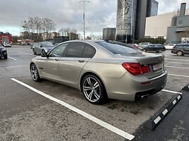 Bmw 740 2010 y Sedan