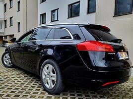 Opel Insignia 2011 г Универсал