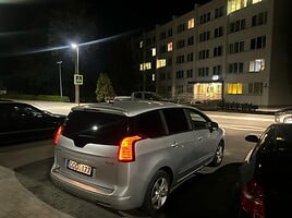 Peugeot 5008 2010 y Van