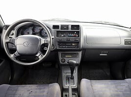 Toyota RAV4 1997 г Внедорожник / Кроссовер