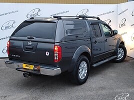 Nissan Navara 3.0 dCi D40 4WD Auto 2014 m