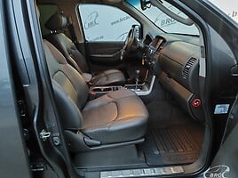 Nissan Navara 3.0 dCi D40 4WD Auto 2014 m